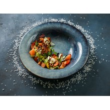 Салат из семги, тигровых креветок и подкопченного сыра, 150 гр.